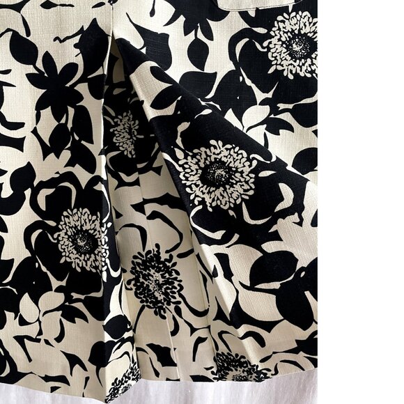 Merona skirt, knee length, off-white with black floral print, polyester, size 14 - Picture 2 of 6